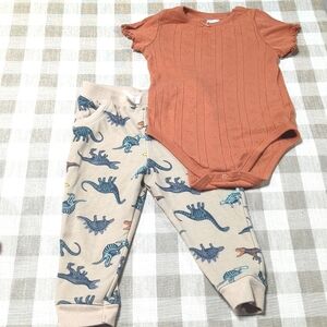 24M Garanimals set burnt orange short sleeve top onesie and dinosaur sweatpants